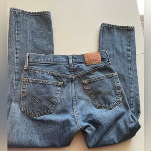 Levi's straight fit jeans